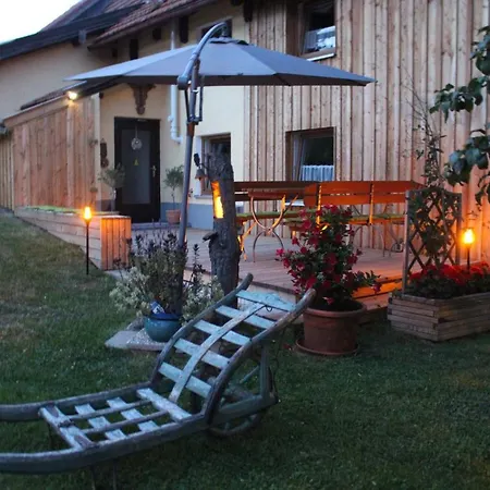 Anno- Ihre Wohlfuehloase Mit Garten In Klingenbrunn Apartment